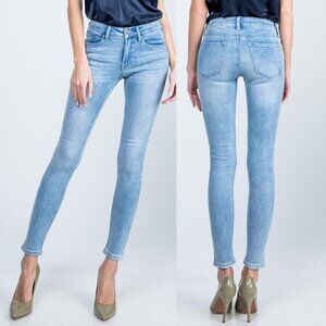 Mid Rise Light Wash Ankle Skinny Jean